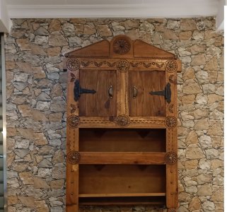 رف خشبي بربري