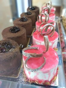 حلويات عصرية